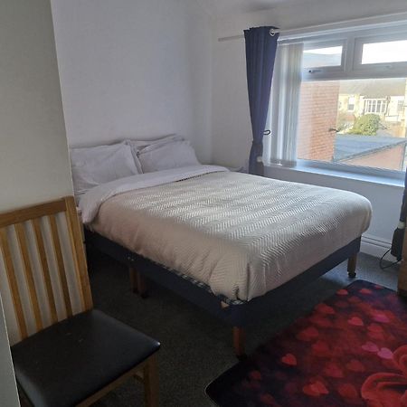 Pinnacle Hotel And Suites Formerly Jean Martyn Hotel Blackpool Buitenkant foto