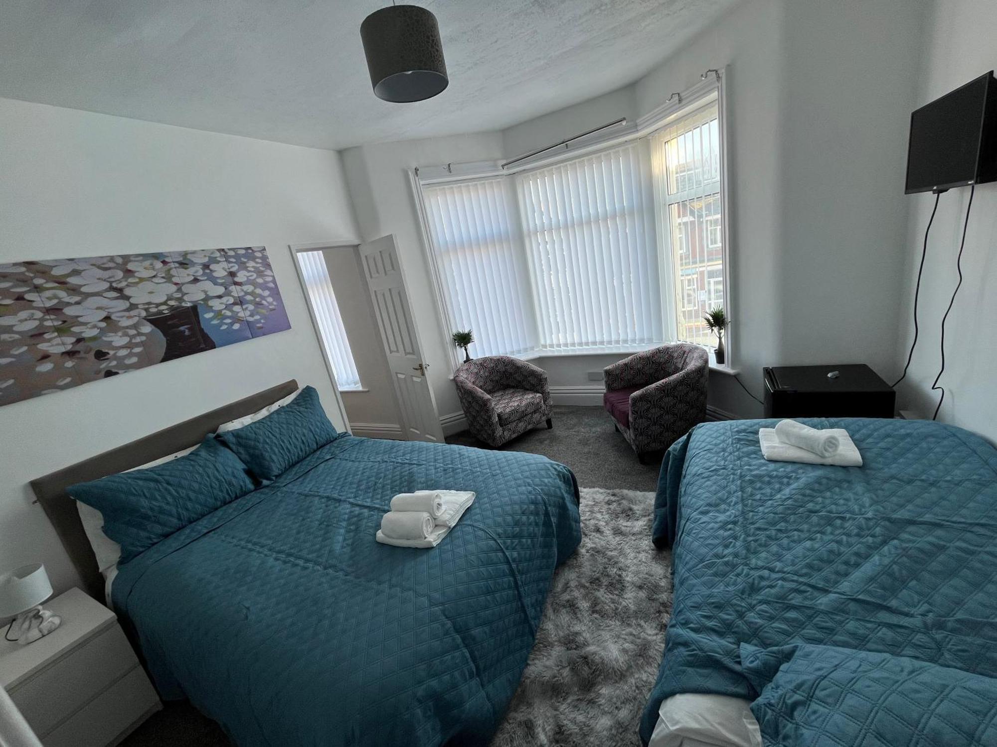Pinnacle Hotel And Suites Formerly Jean Martyn Hotel Blackpool Buitenkant foto