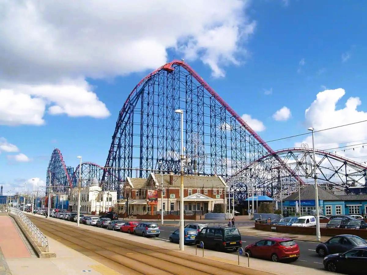 Pinnacle Hotel And Suites Formerly Jean Martyn Hotel Blackpool Buitenkant foto